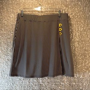 Sport Haley Golf/Tennis Striped Down Skort Sz Medium Polyester‎ Spandex.